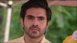 Pyaar Ka Pehla Naam Radha Mohan - 5th November 2022